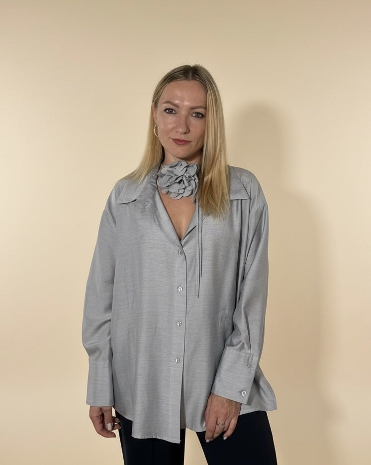 Blusa Grigia con Fiocco Gioiello